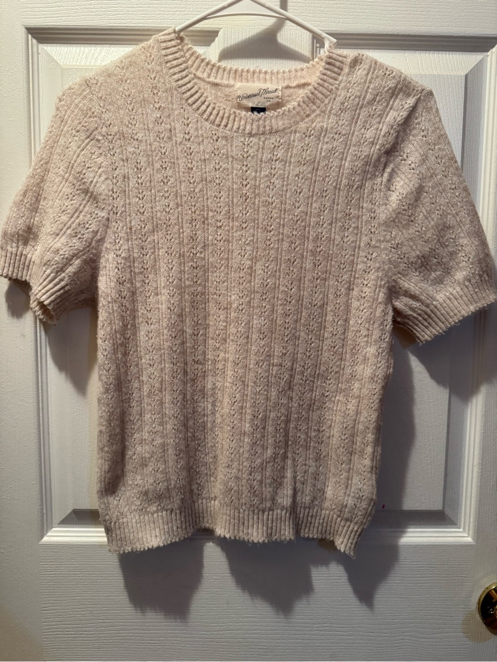 Universal Thread Cream Short-Sleeve Cable Knit Sweater
